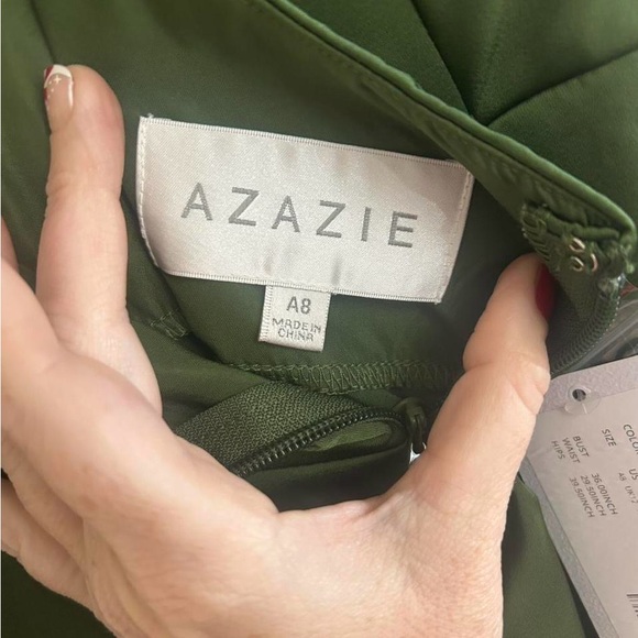 NWT Juniper Green V-Neck Pleated Stretch Satin Dress - Picture 7 of 9